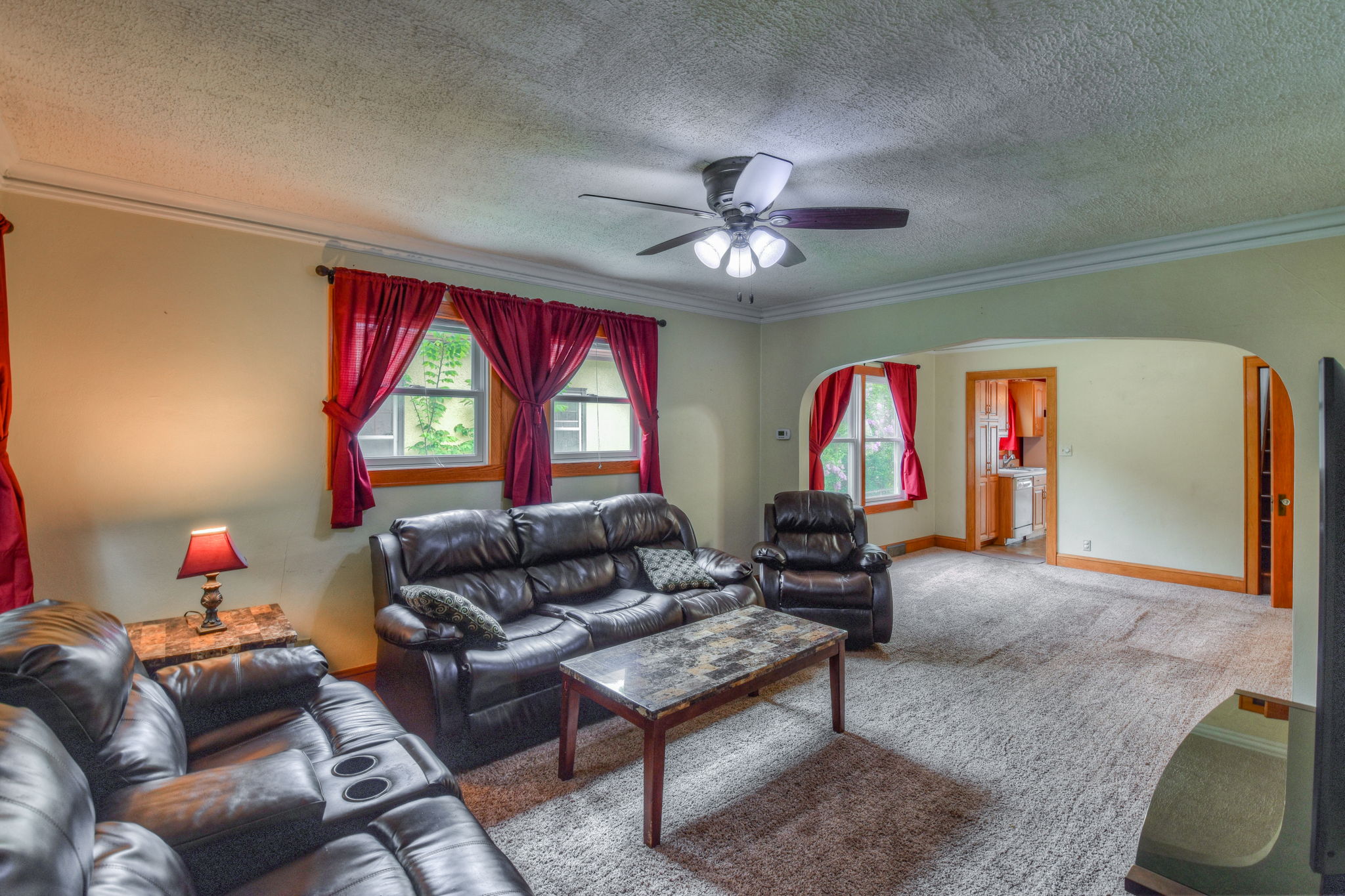  869 Hall Ave, Saint Paul, MN 55107, US Photo 6