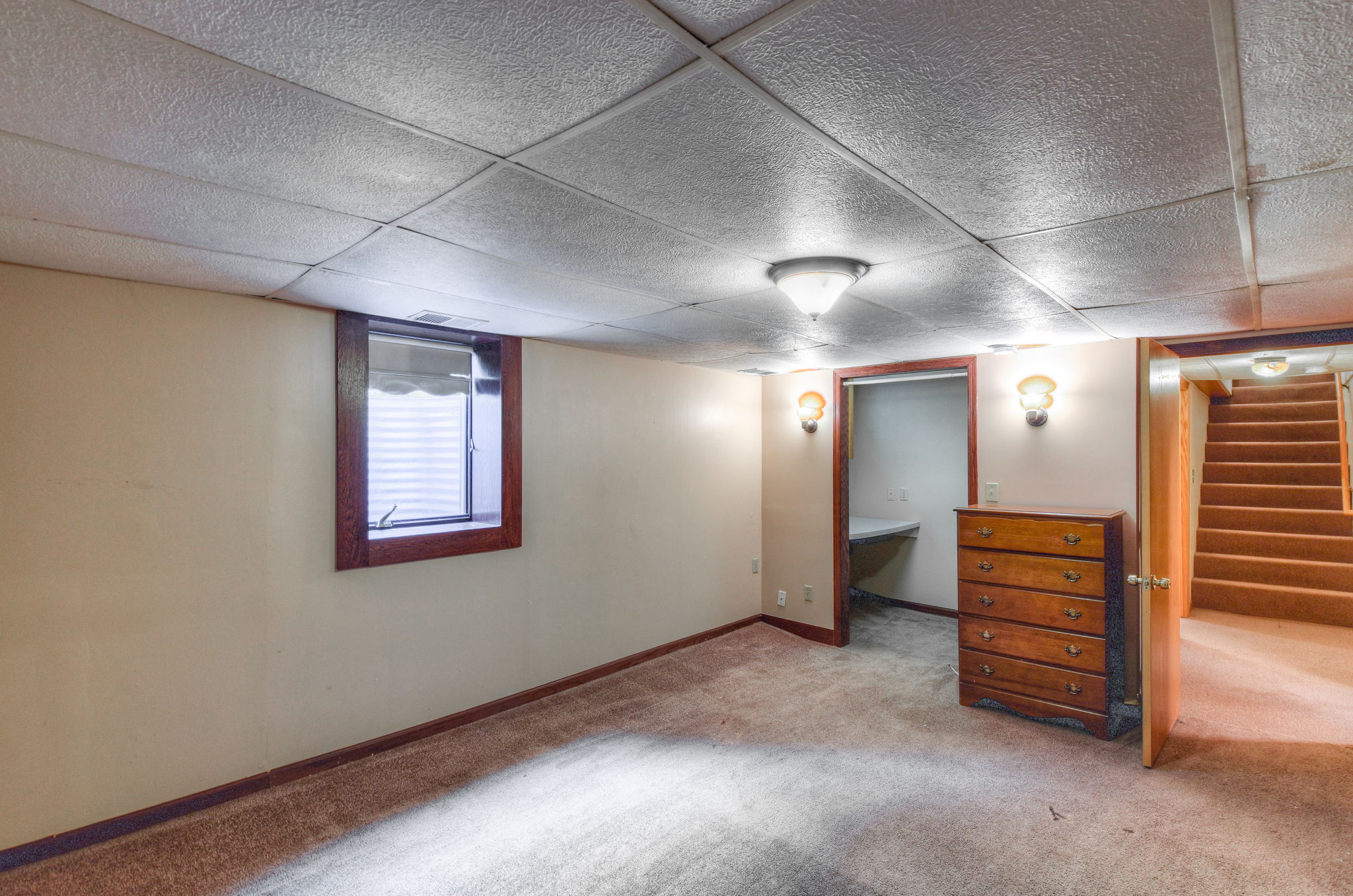  869 Hall Ave, Saint Paul, MN 55107, US Photo 19