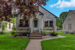  869 Hall Ave, Saint Paul, MN 55107, US Photo 1