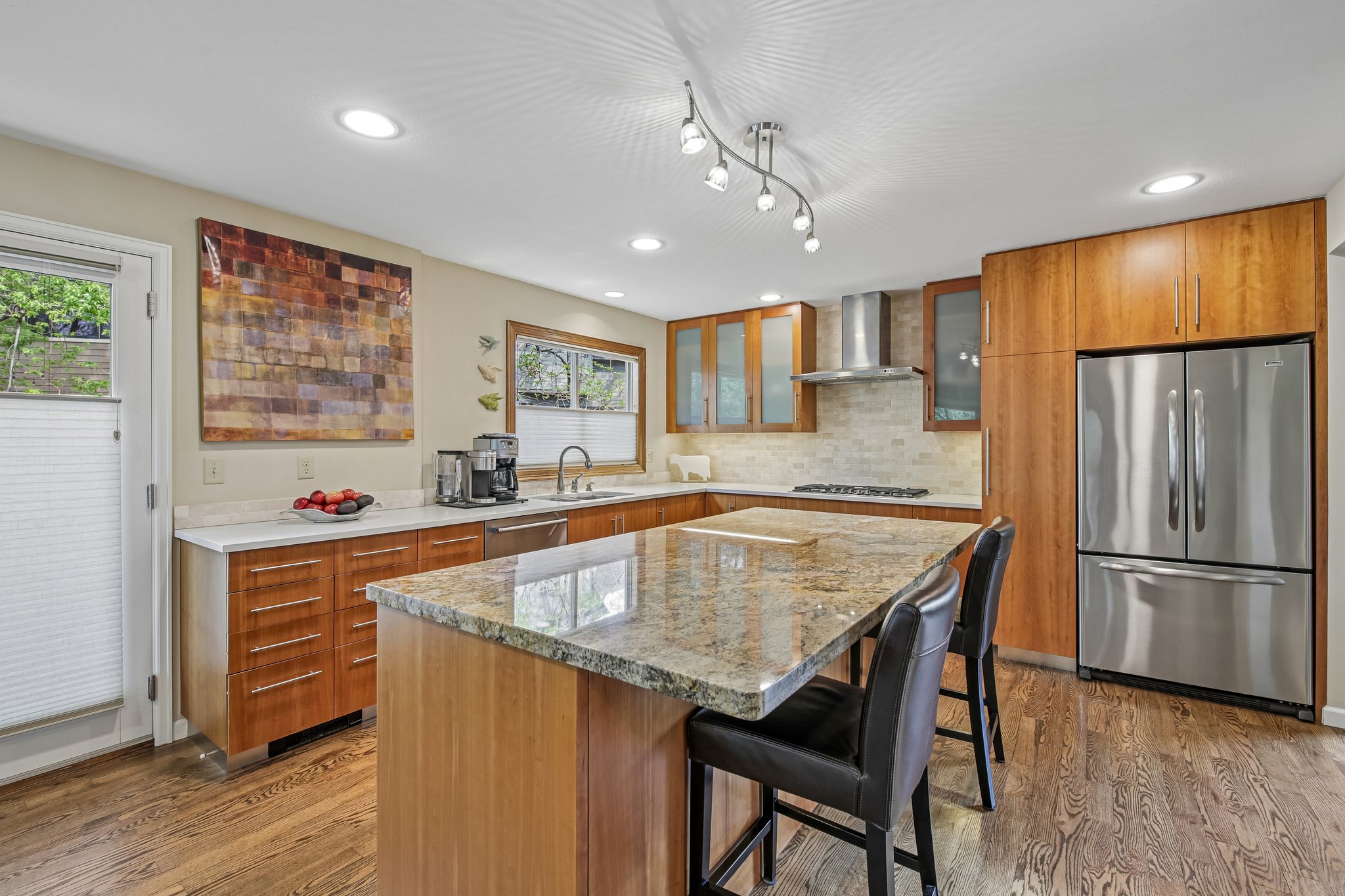 W Barberry Cir-S3004-012.jpg