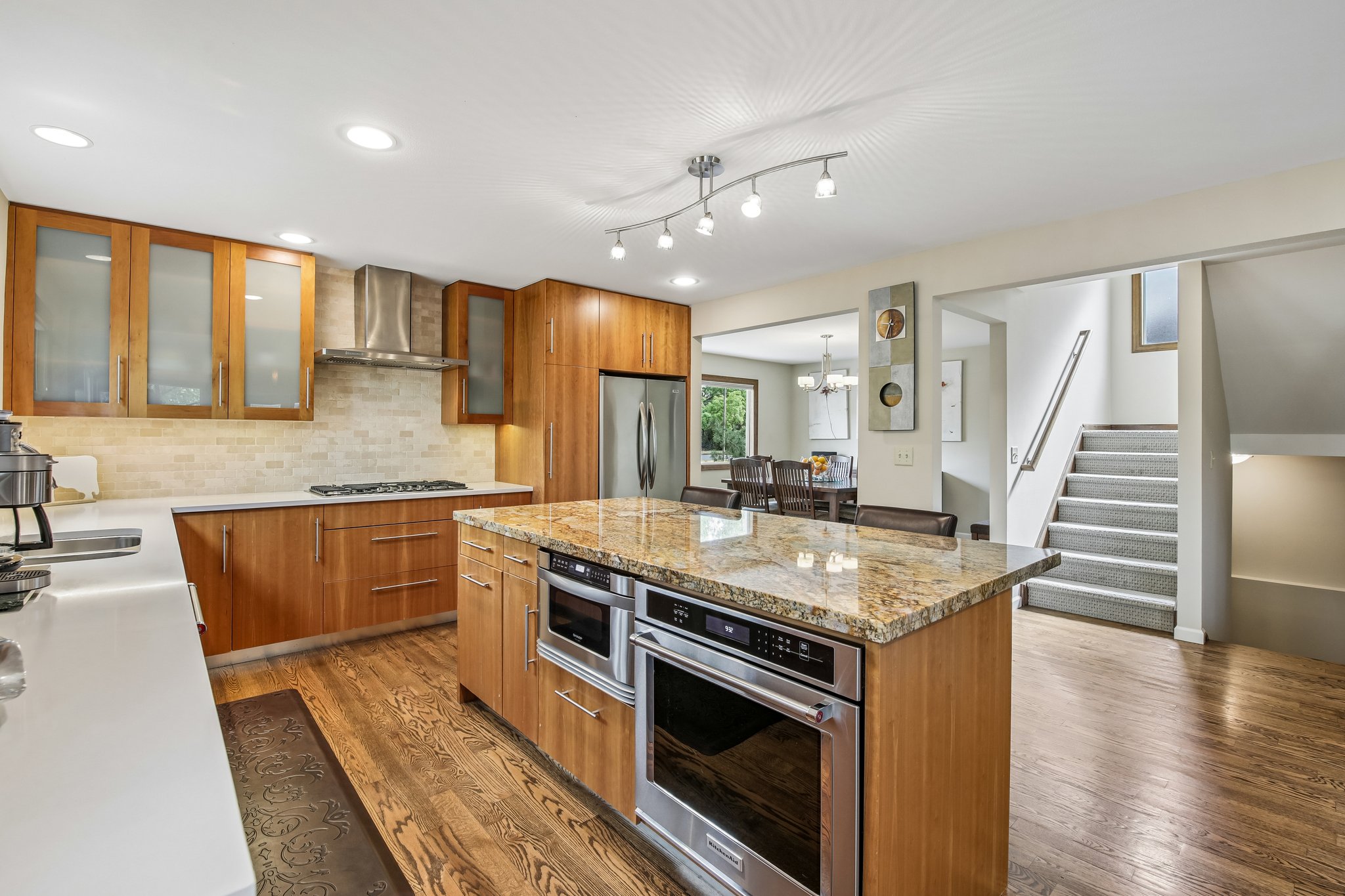 W Barberry Cir-S3004-013.jpg