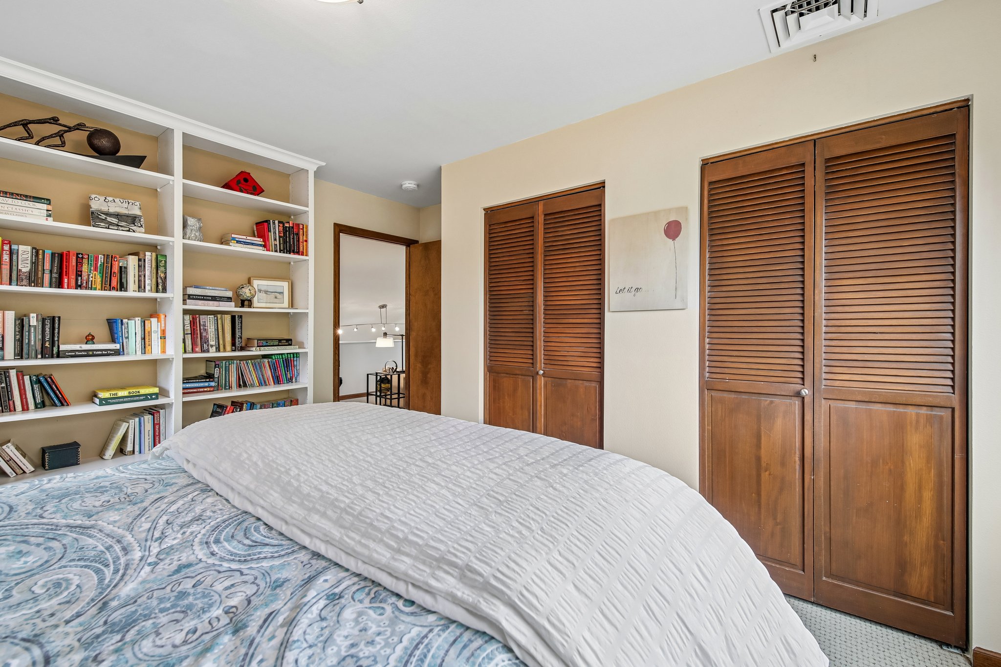 W Barberry Cir-S3004-023.jpg
