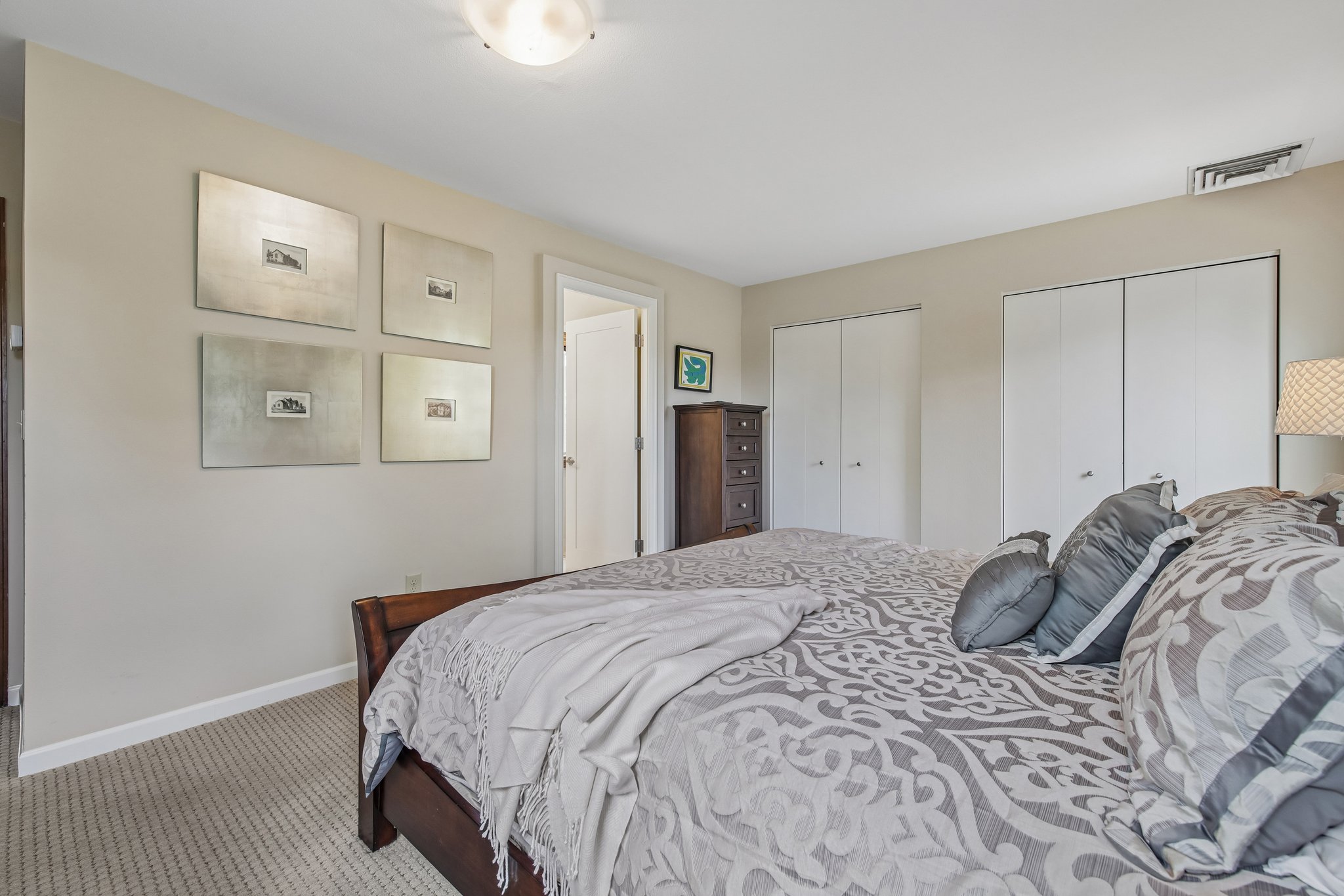 W Barberry Cir-S3004-025.jpg