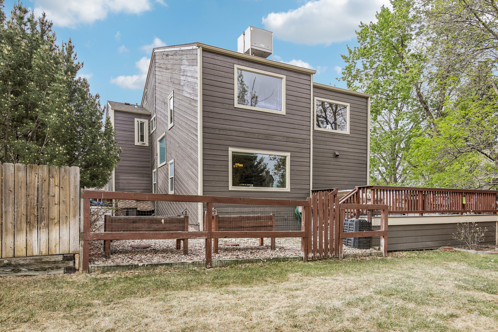 W Barberry Cir-S3004-046.jpg