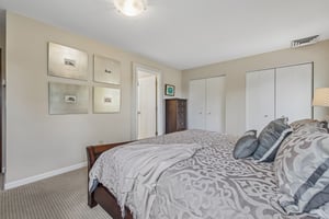 W Barberry Cir-S3004-025.jpg
