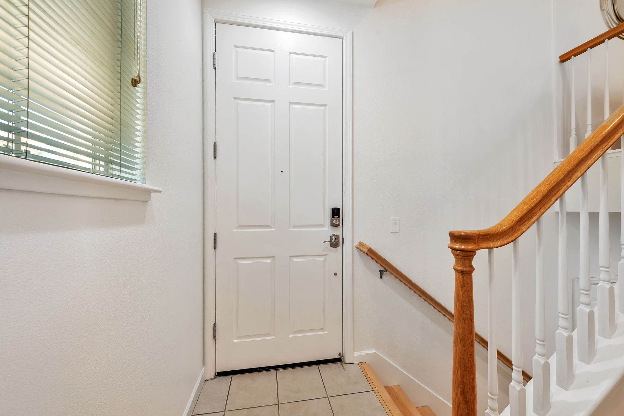 007_87 Bassett St