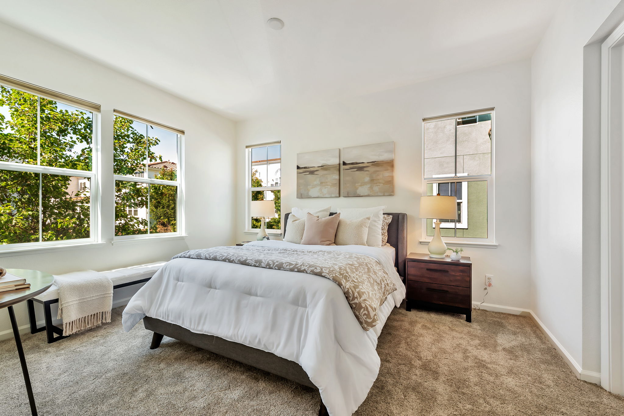 023_87 Bassett St