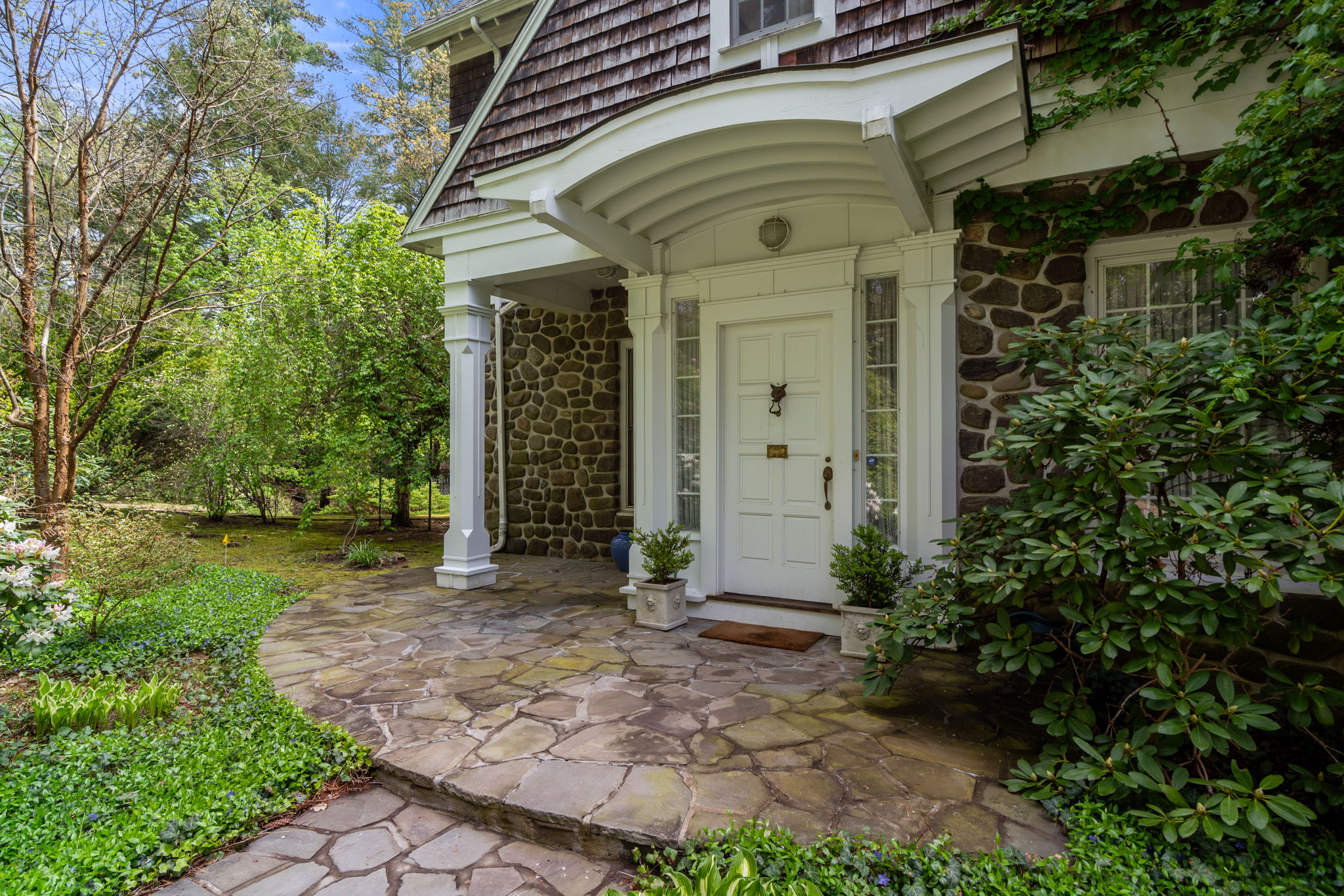 Exterior (5 of 13)