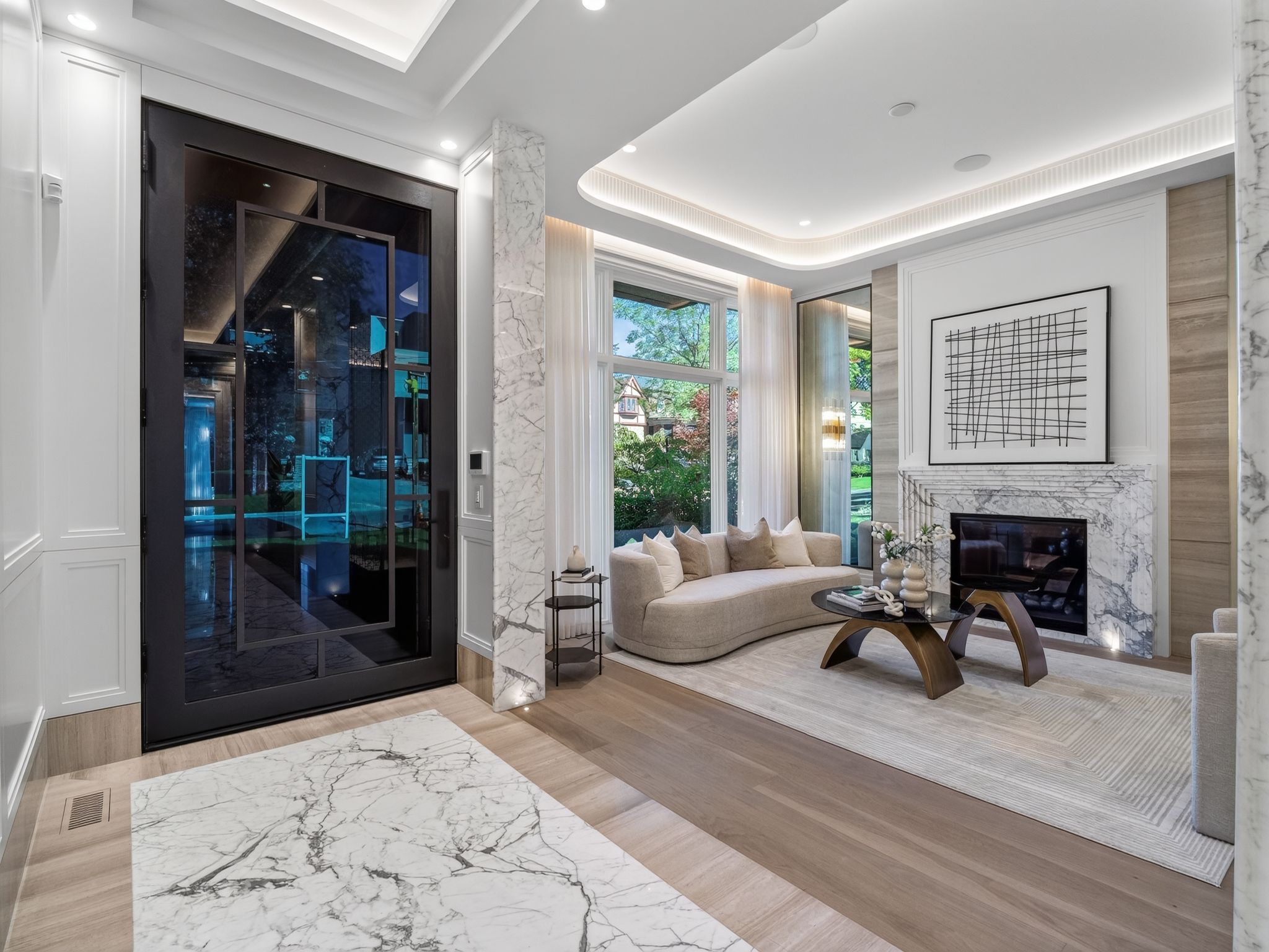 87 College View Ave Toronto, ON M5P 1J9