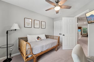 E Greenhill Terrace Pl-S0107-036.jpg