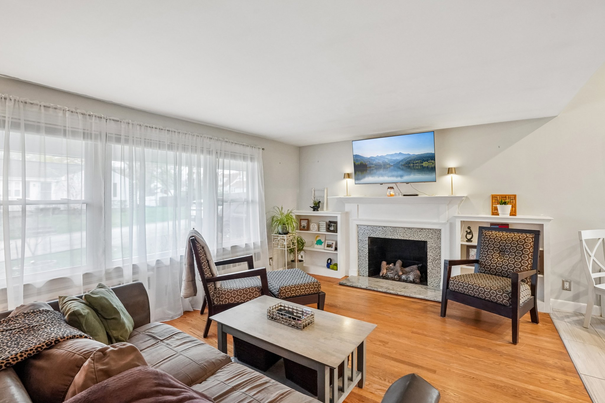 Evergreen St-S2304-006.jpg