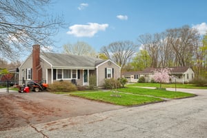 Evergreen St-S2304-003.jpg