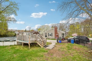 Evergreen St-S2304-027.jpg
