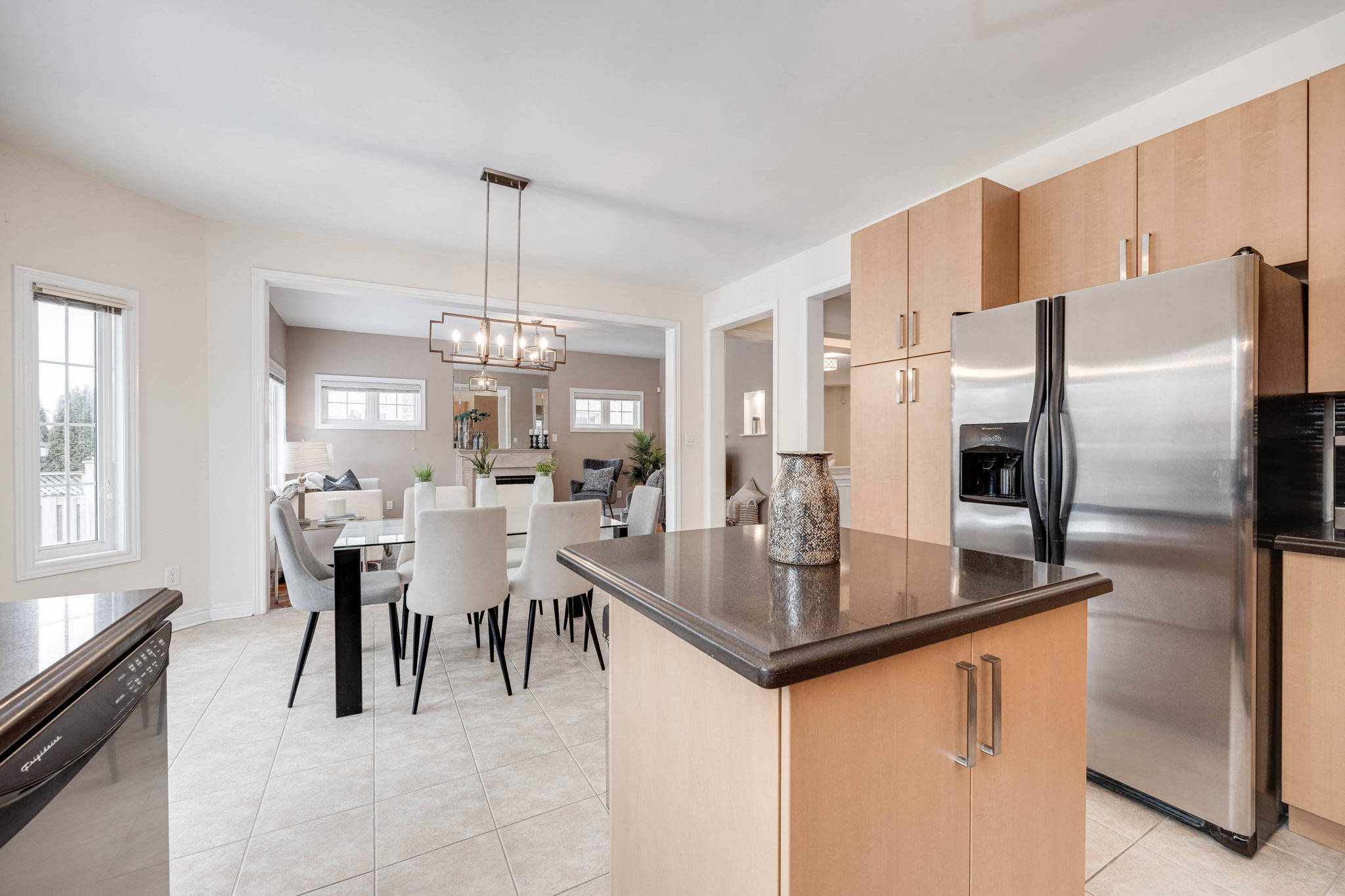 87 Ferretti St, Maple, ON L6A 0H5, Canada Photo 15