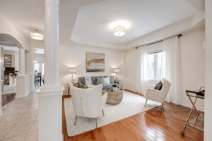 87 Ferretti St, Maple, ON L6A 0H5, Canada Photo 3