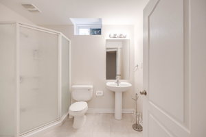 87 Ferretti St, Maple, ON L6A 0H5, Canada Photo 37