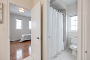 87 Ferretti St, Maple, ON L6A 0H5, Canada Photo 24