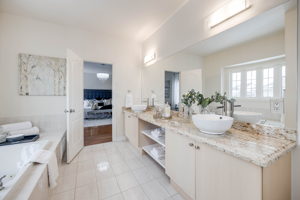 87 Ferretti St, Maple, ON L6A 0H5, Canada Photo 34