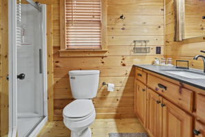  Photo 40