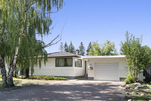  Photo 0