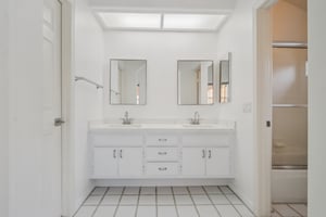 Matisse Cir-S0608-026.jpg