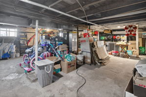  Photo 48