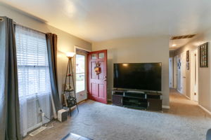 87 Wendfield Cir, Newport News, VA 23601, USA Photo 6