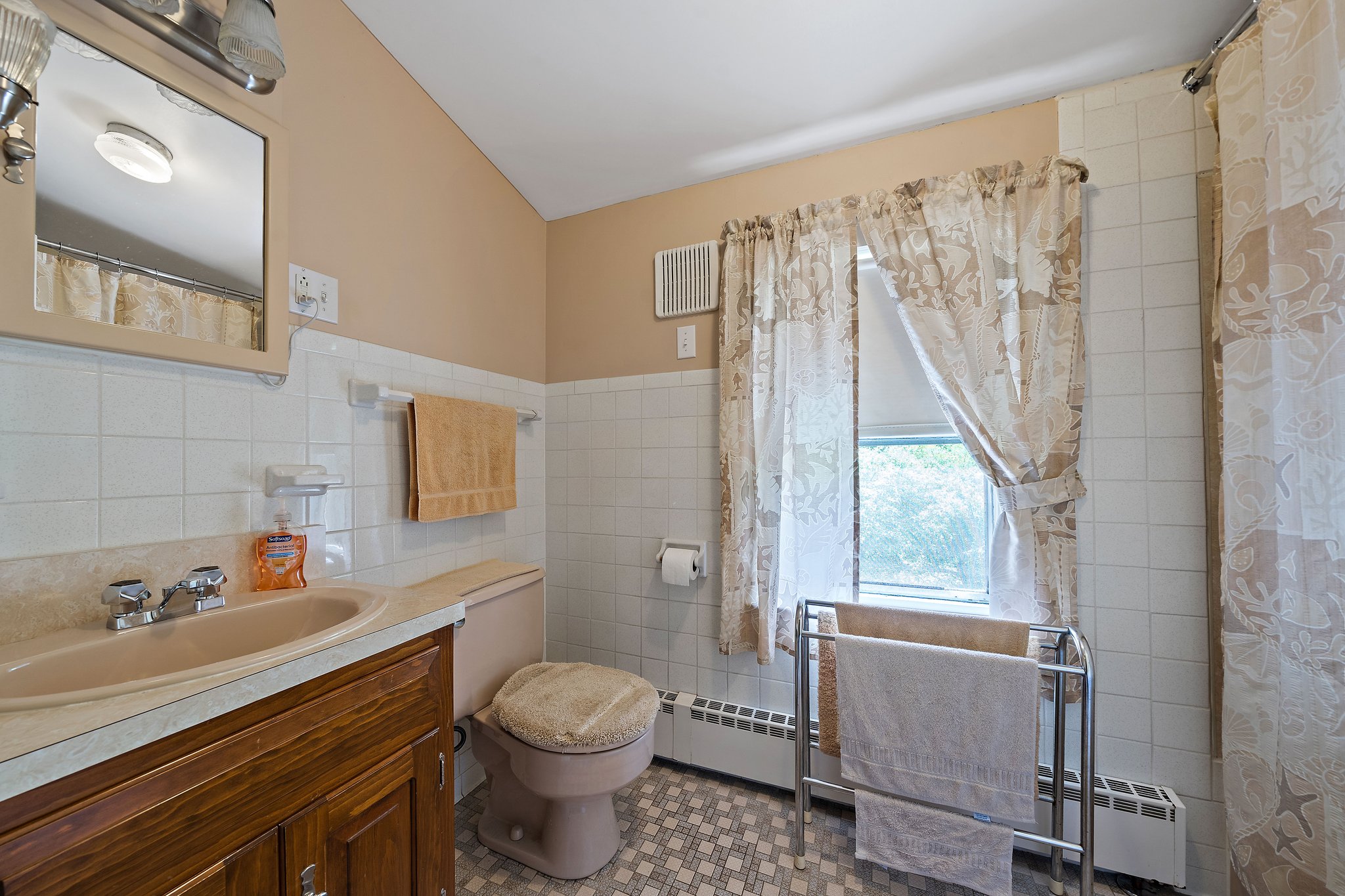 870 Temple St, Whitman, MA 02382, US Photo 15