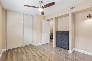 W J St-S2805-038.jpg