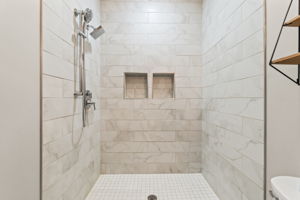  Photo 39