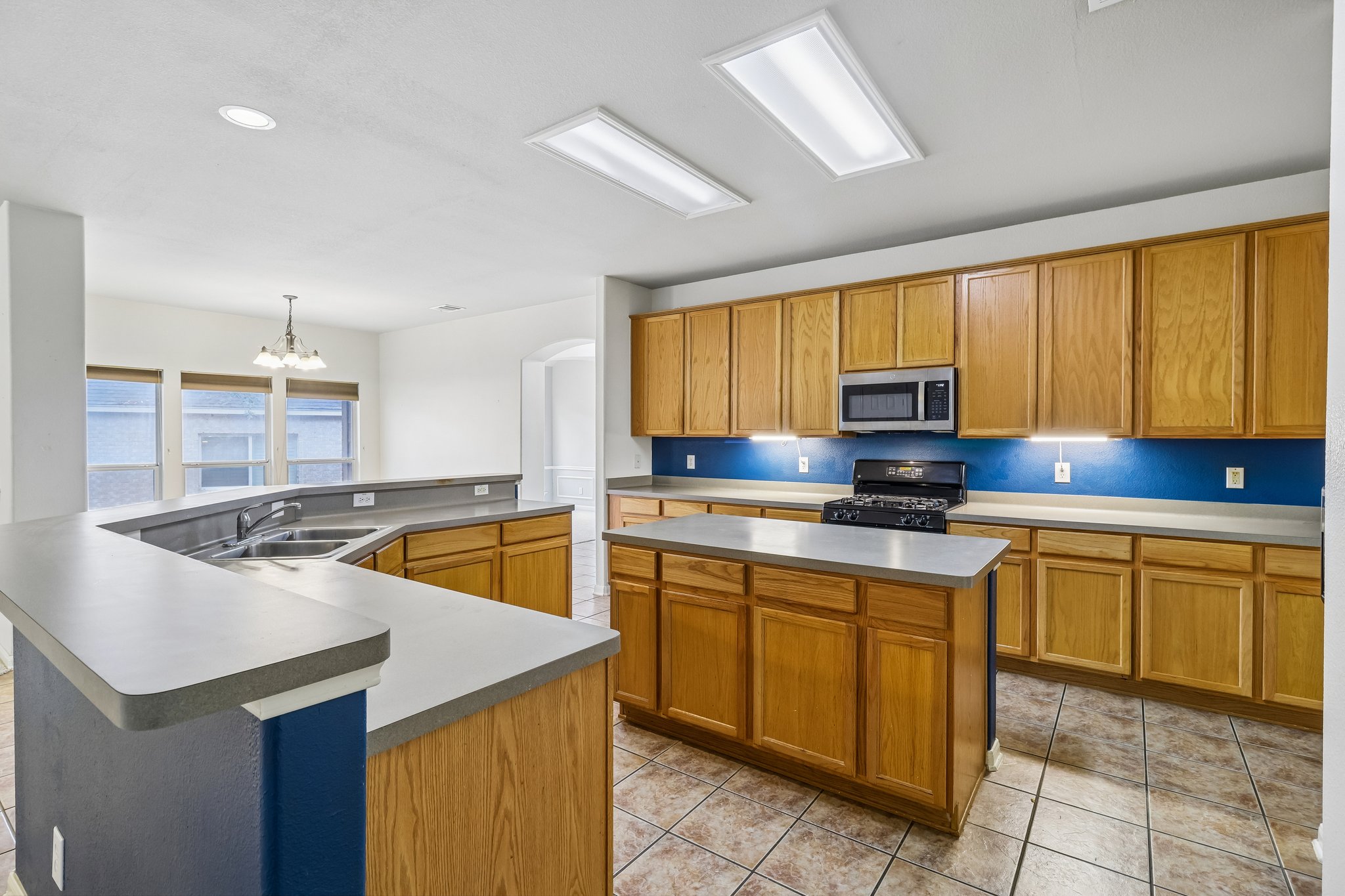 Stoney Brook Dr-S2904-017.jpg