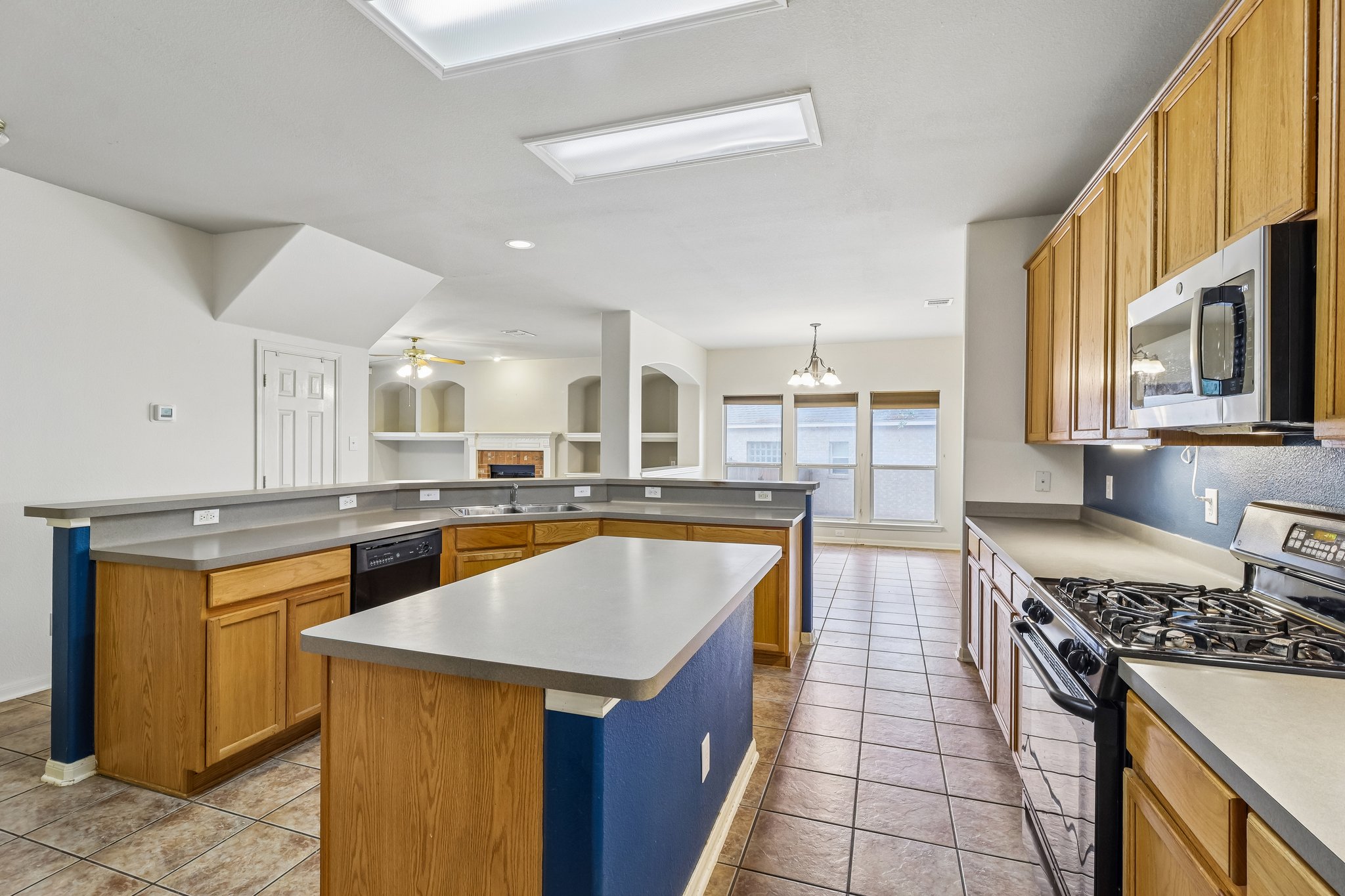 Stoney Brook Dr-S2904-018.jpg