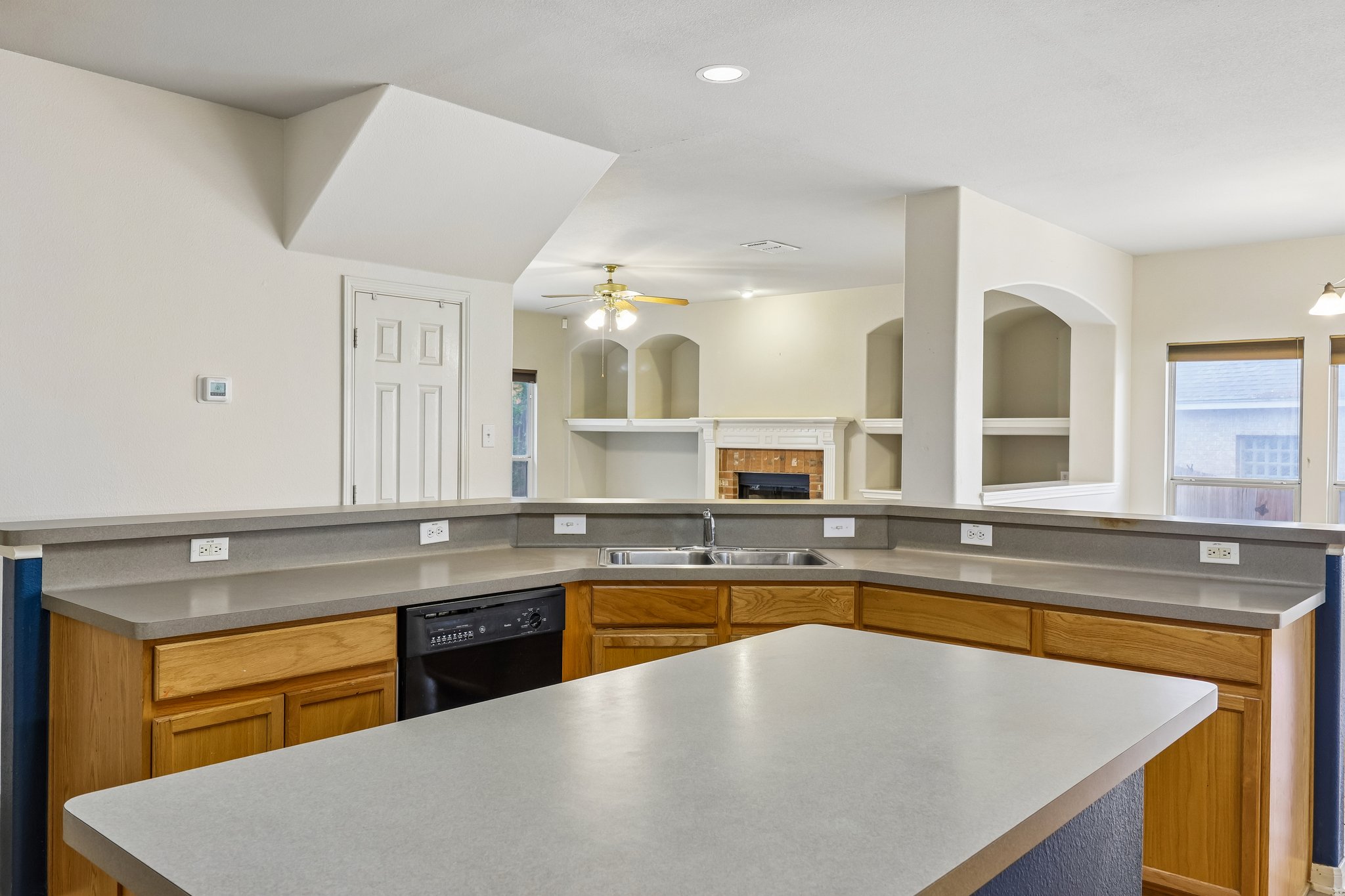 Stoney Brook Dr-S2904-019.jpg