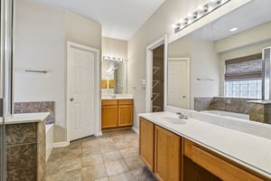 Stoney Brook Dr-S2904-033.jpg
