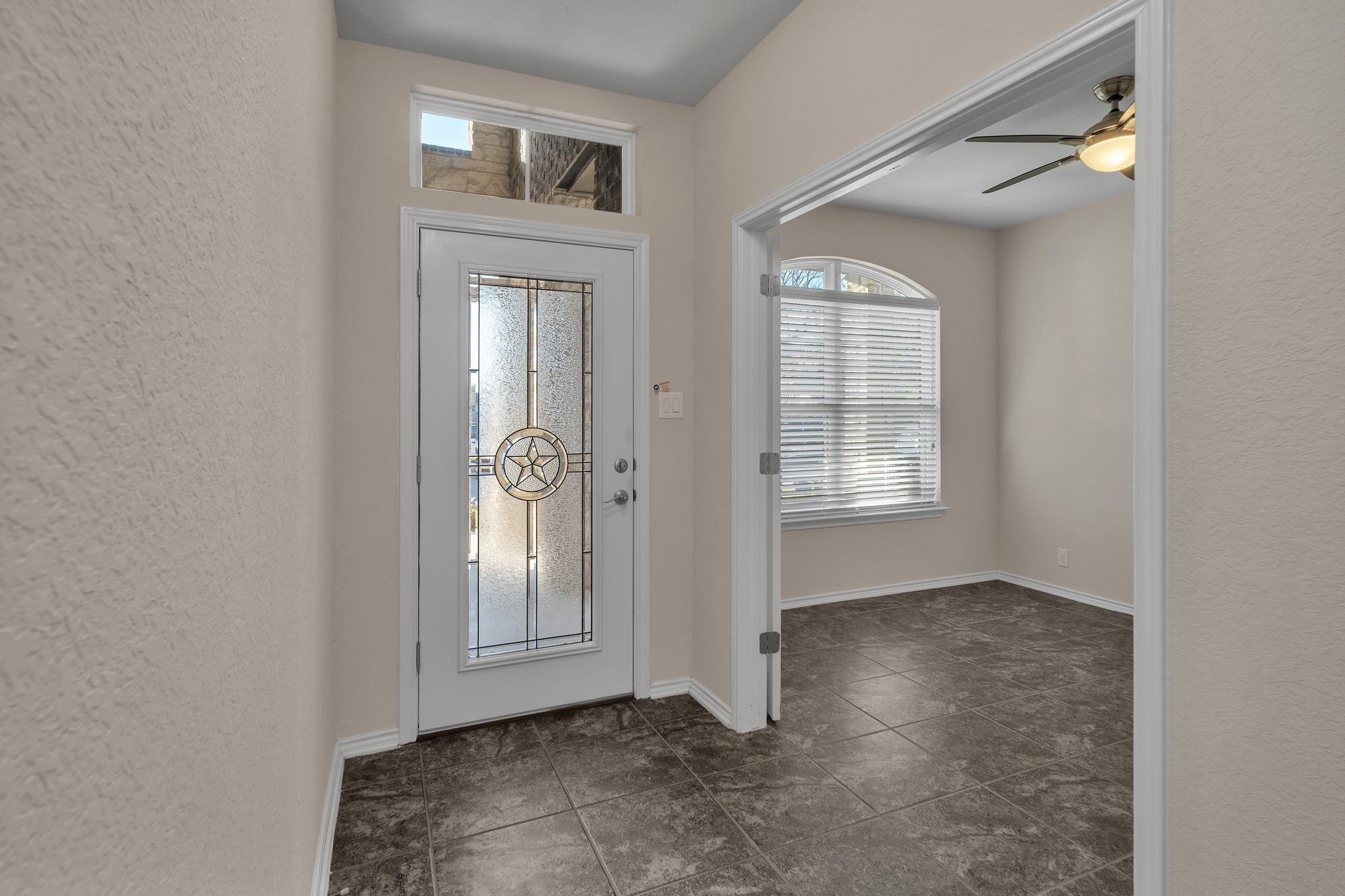 Entry/Office