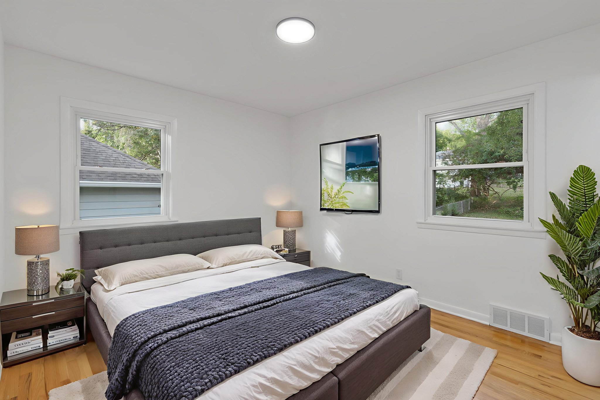 401A9432 virtually staged.jpeg