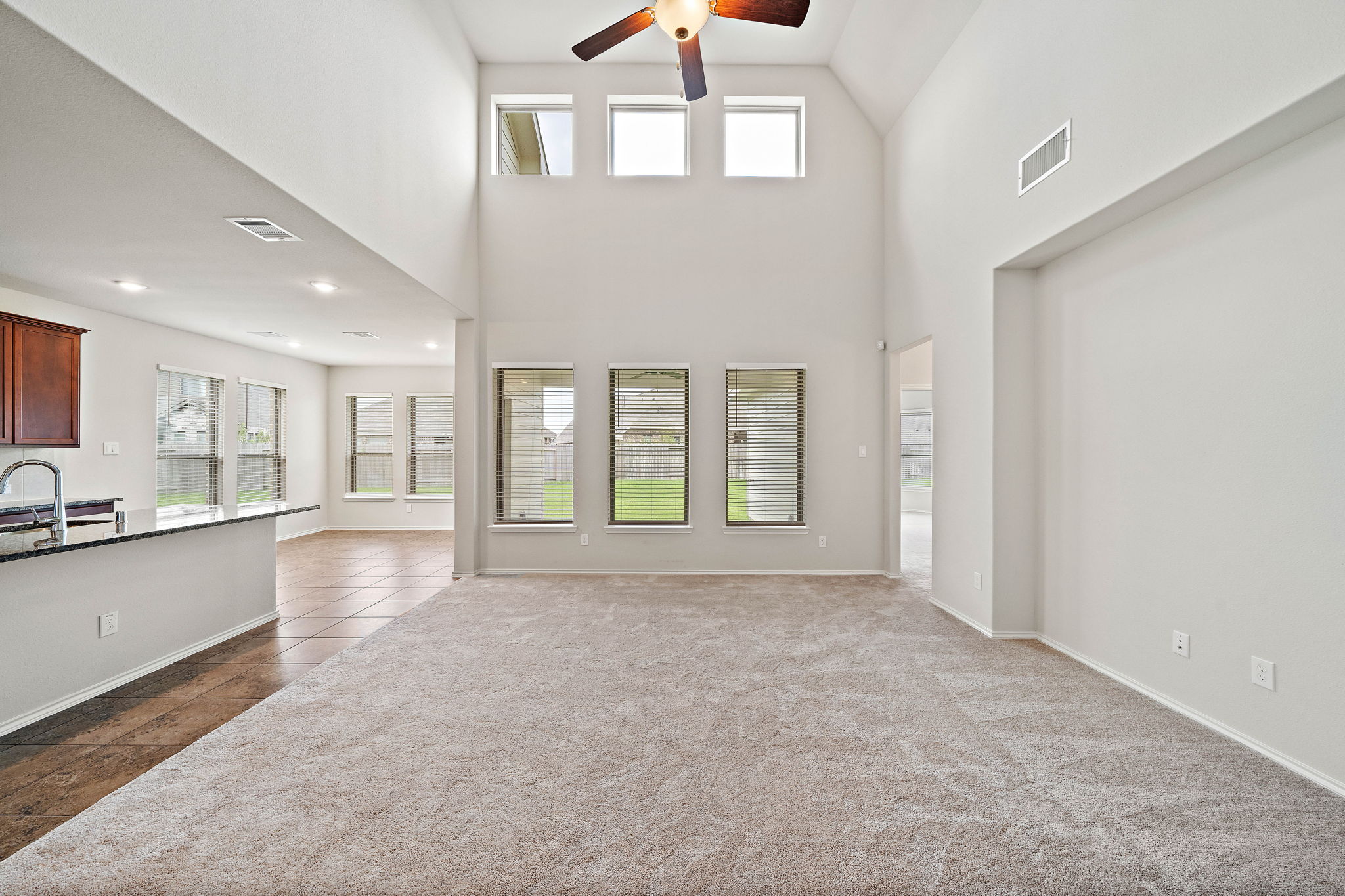 Strata Visuals-8706 Sunbury Oak-5