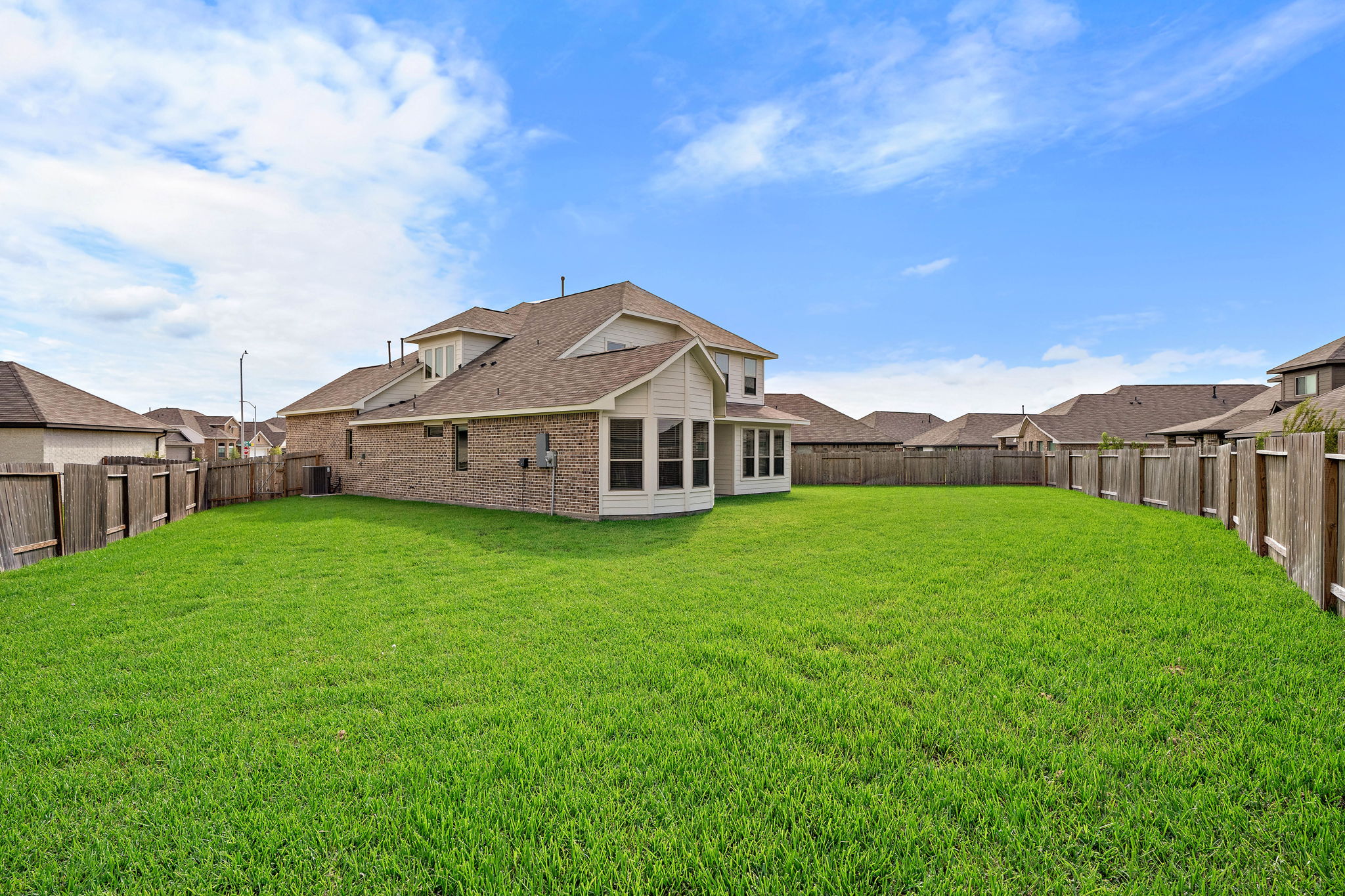 Strata Visuals-8706 Sunbury Oak-20
