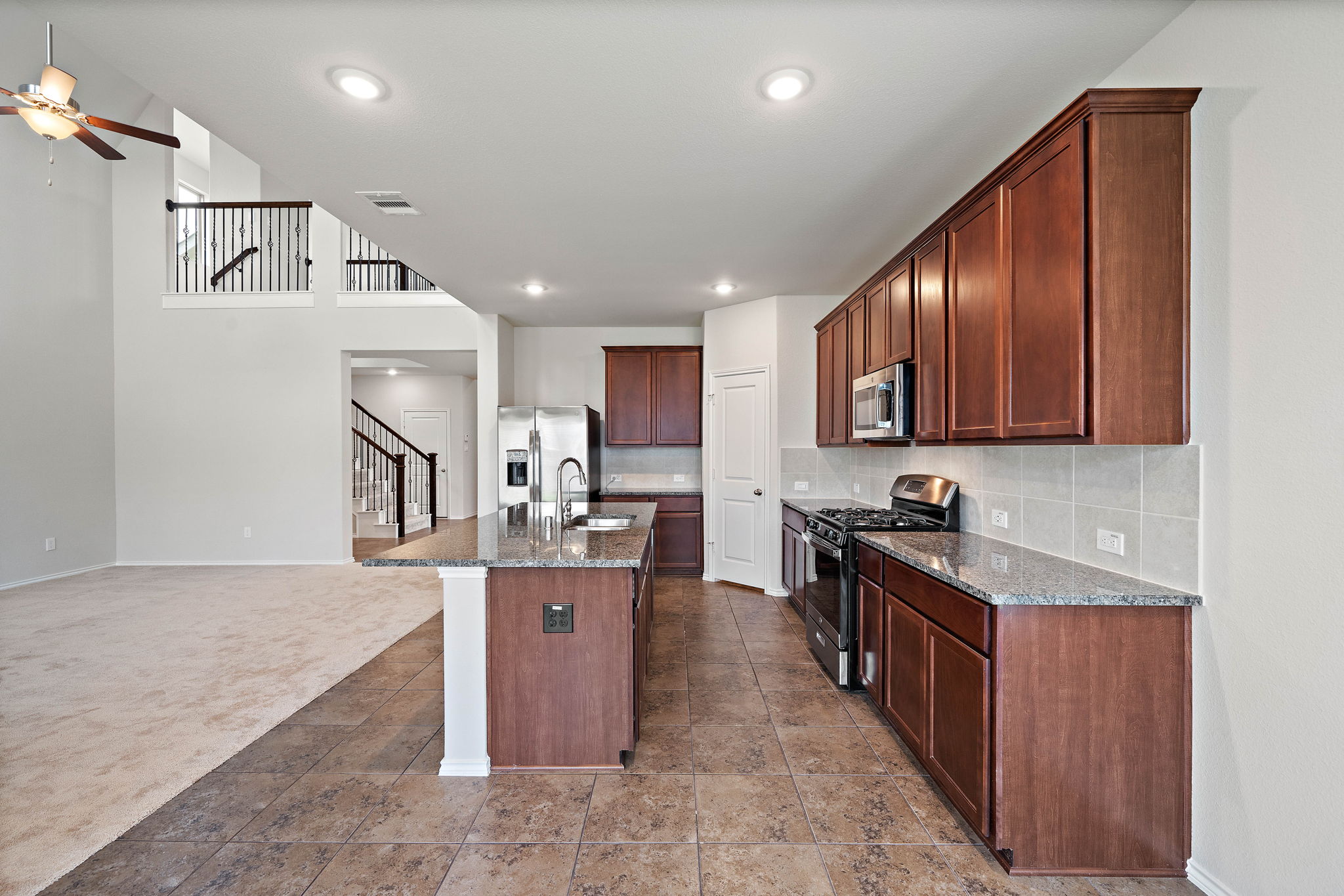 Strata Visuals-8706 Sunbury Oak-8