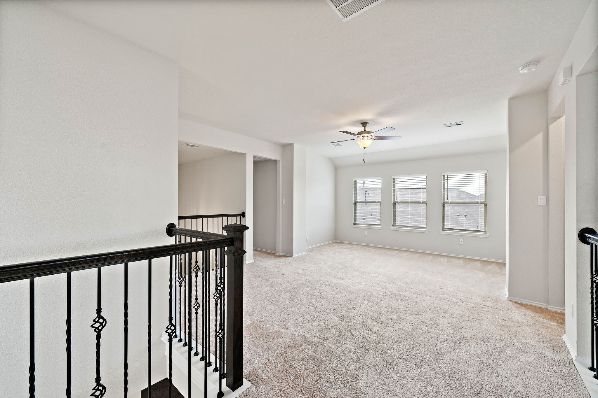 Strata Visuals-8706 Sunbury Oak-17