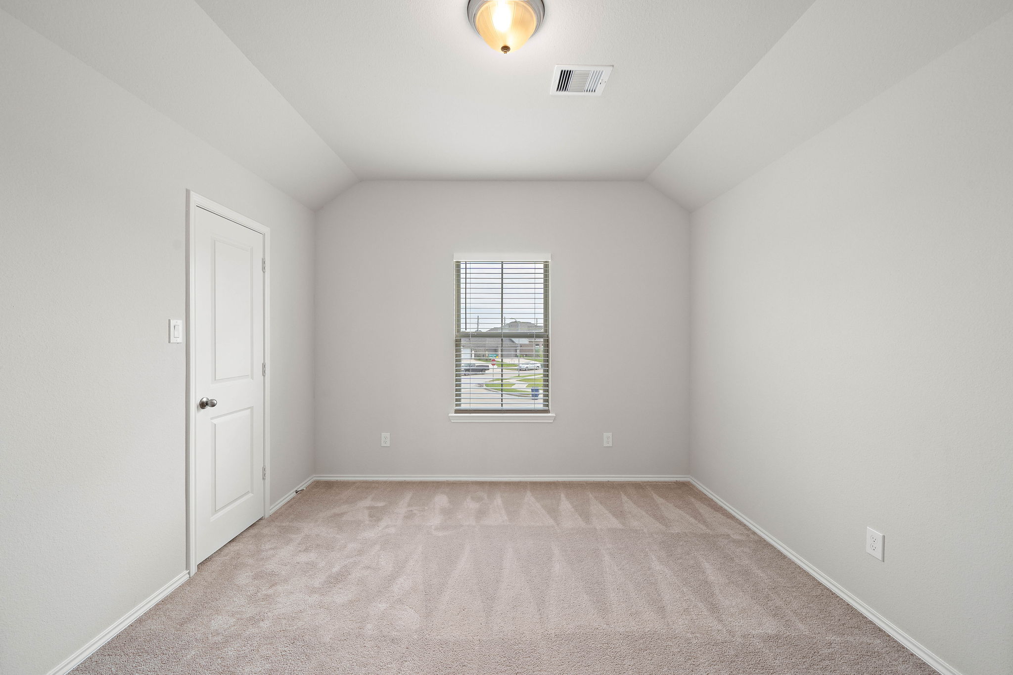 Strata Visuals-8706 Sunbury Oak-16