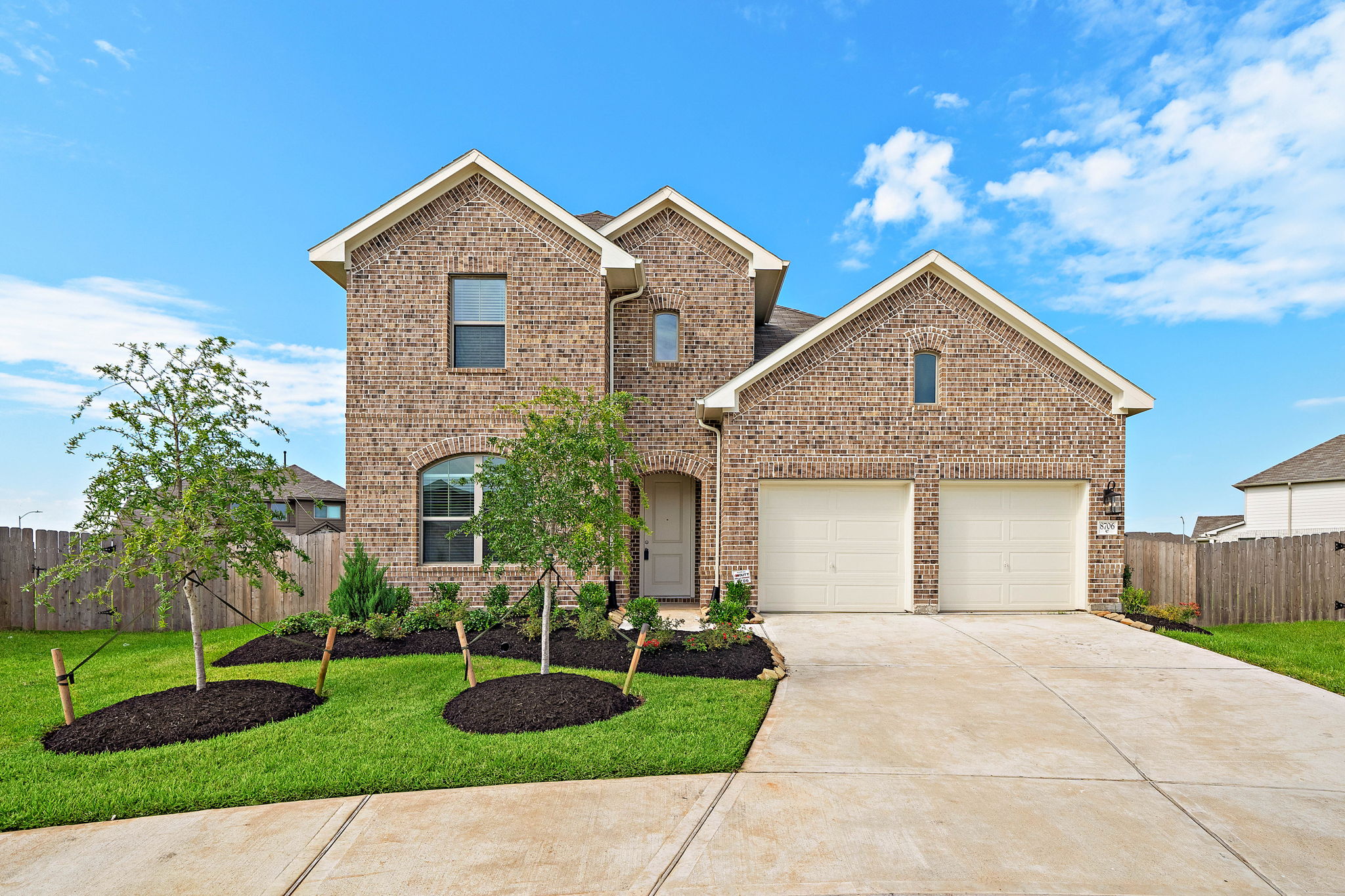 Strata Visuals-8706 Sunbury Oak-1