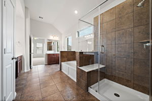 Strata Visuals-8706 Sunbury Oak-12