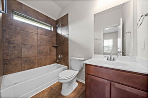 Strata Visuals-8706 Sunbury Oak-15