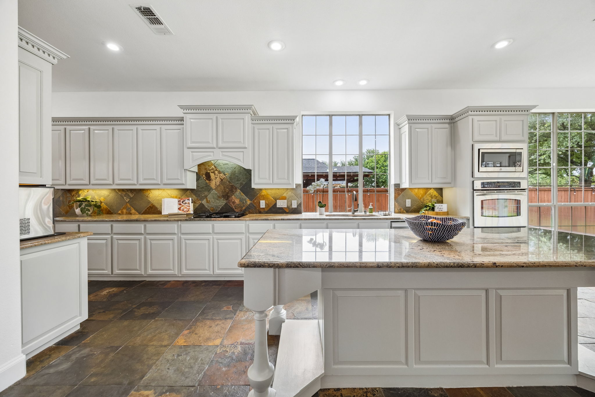 8709Herns_009