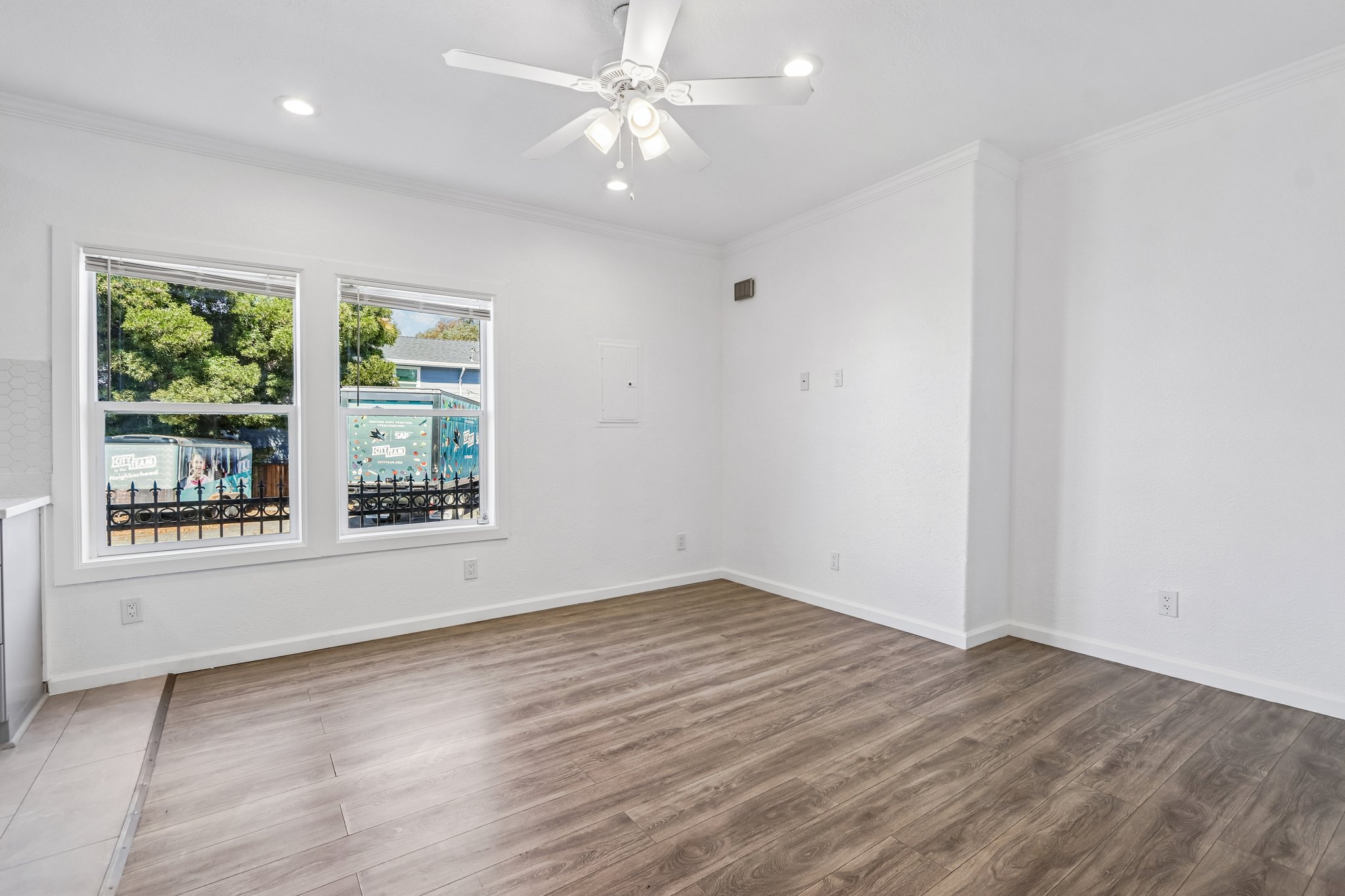 37th St-S1607-010.jpg