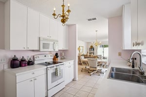 Trevino Ter-S2101-018.jpg