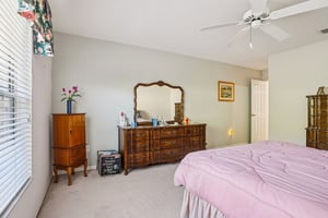 Trevino Ter-S2101-020.jpg