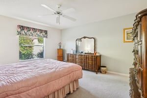 Trevino Ter-S2101-021.jpg