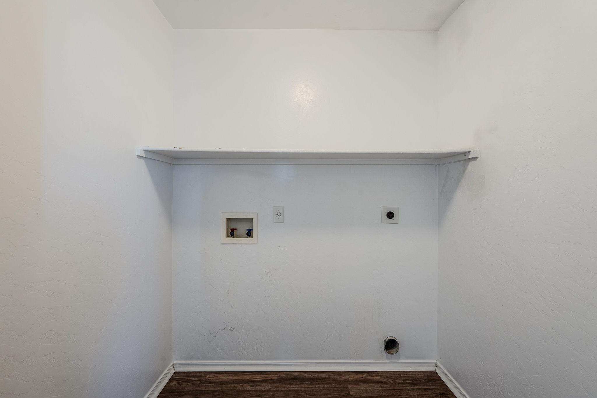  Photo 33